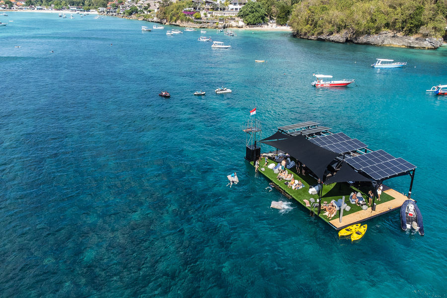 The Pontoon At Lago In Nusa Lembongan Bali Touristic