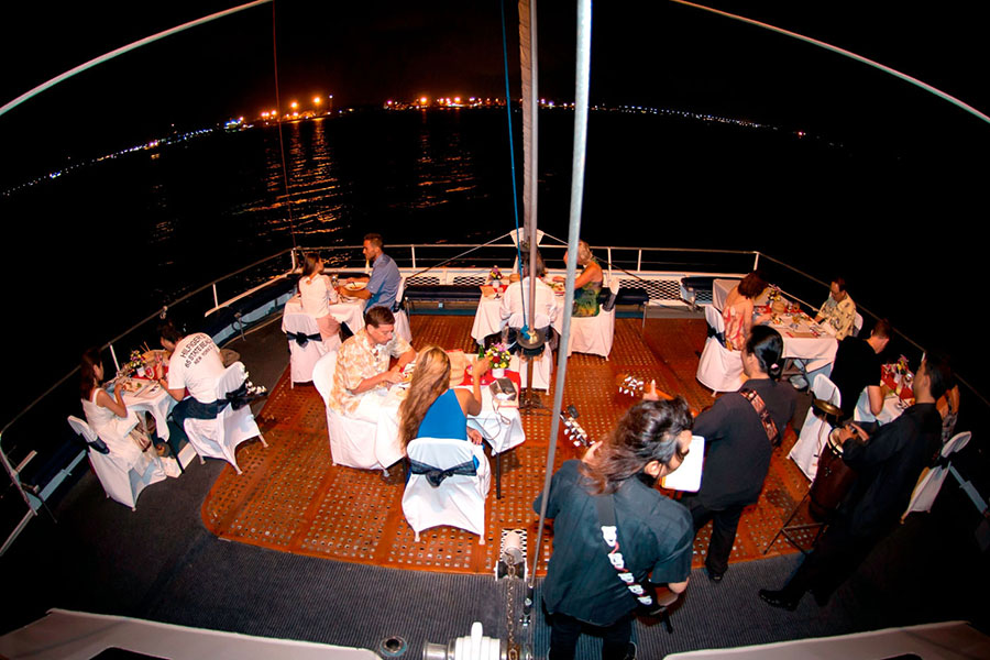 136-(SUNSET-DINNER-CRUISE)