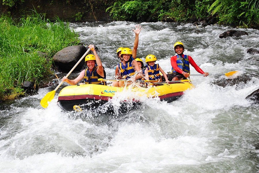 telaga waja river rafting