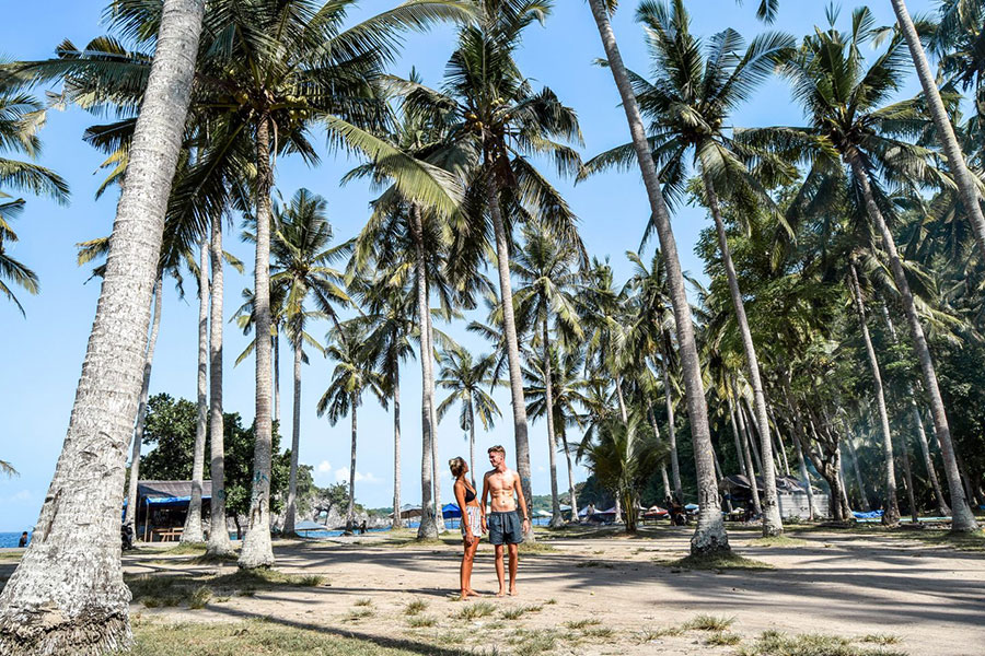 crystal bay beach - klungkung interesting places to visit - bali touristic