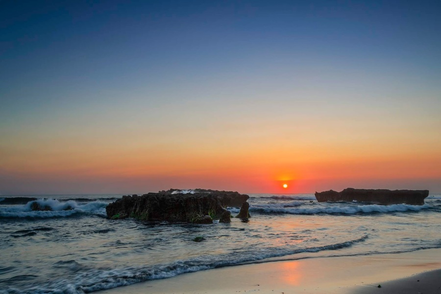 batu bolong beach - badung interesting places to visit - bali touristic